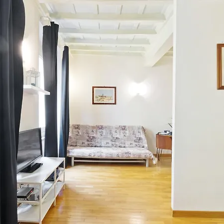 Vicolo De Renzi Trastevere アパート ローマ